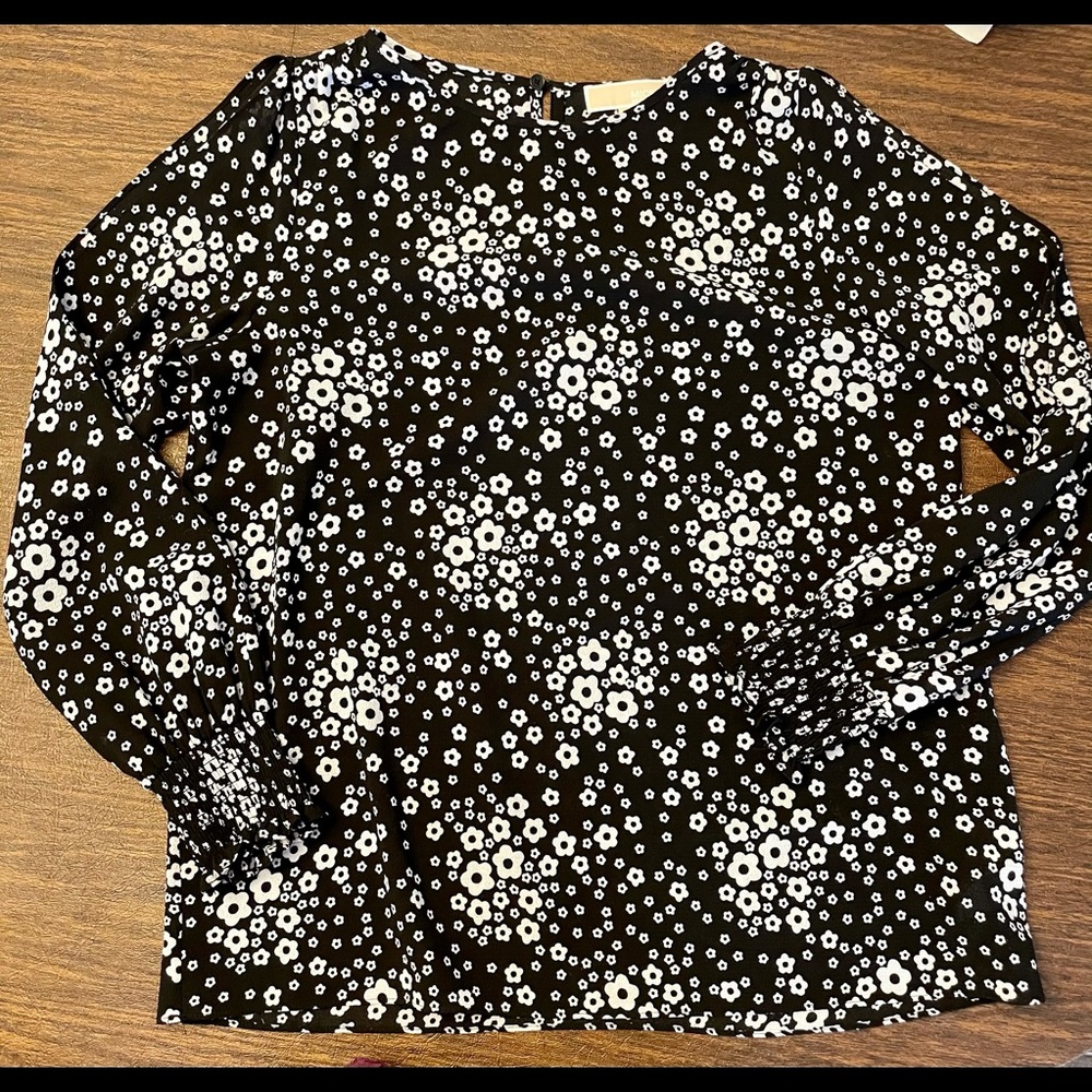 Michael Kors Long Sleeve Top with cold shoulder